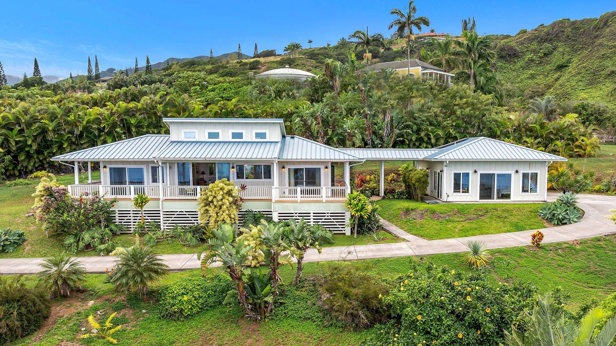 445 Kaukini Loop, Wailuku, HI 96793