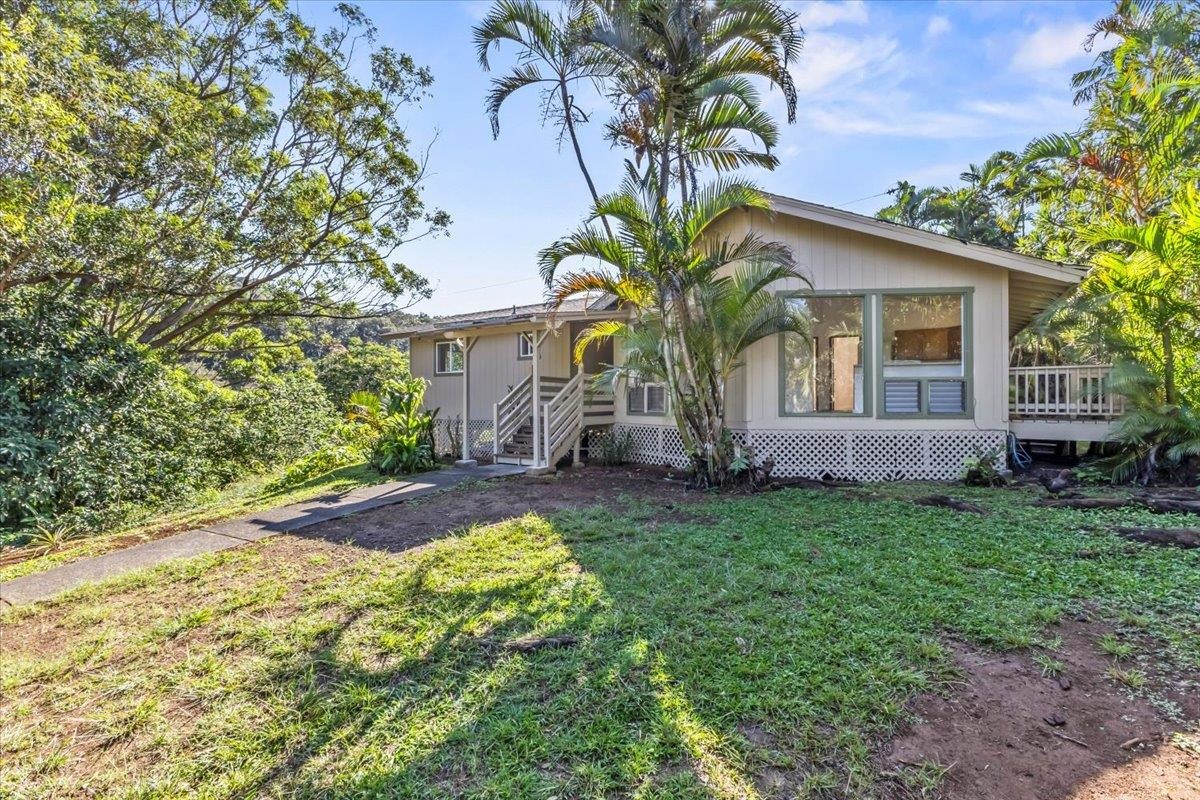 82 Mamao Pl, Haiku, HI 96708