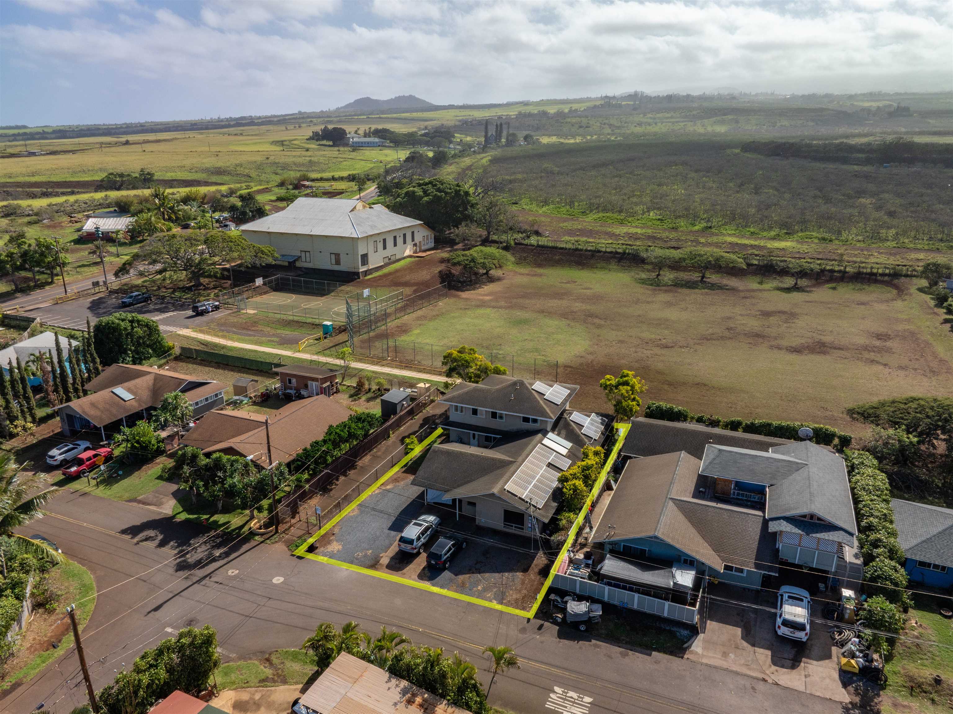 41 Palekana St, Paia, HI 96779