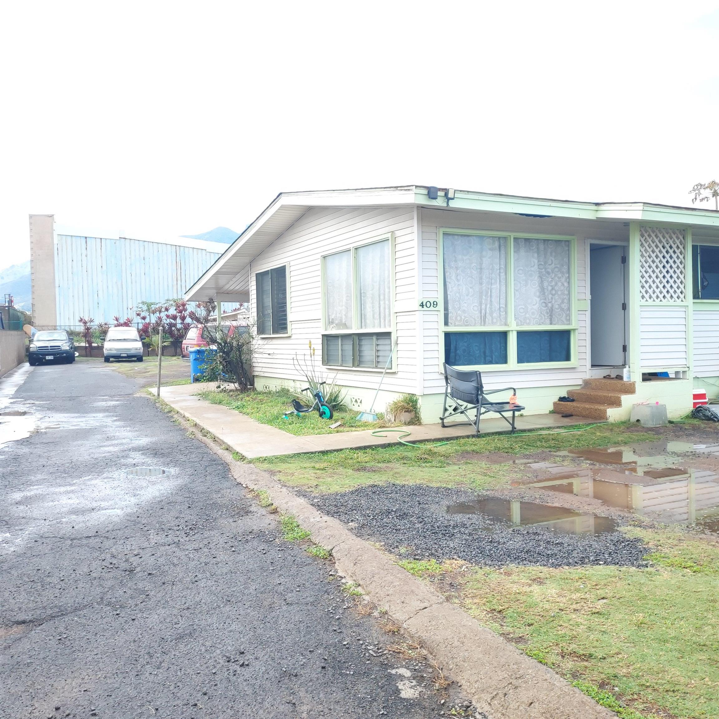 409 Waiehu Beach Rd, Wailuku, HI 96793