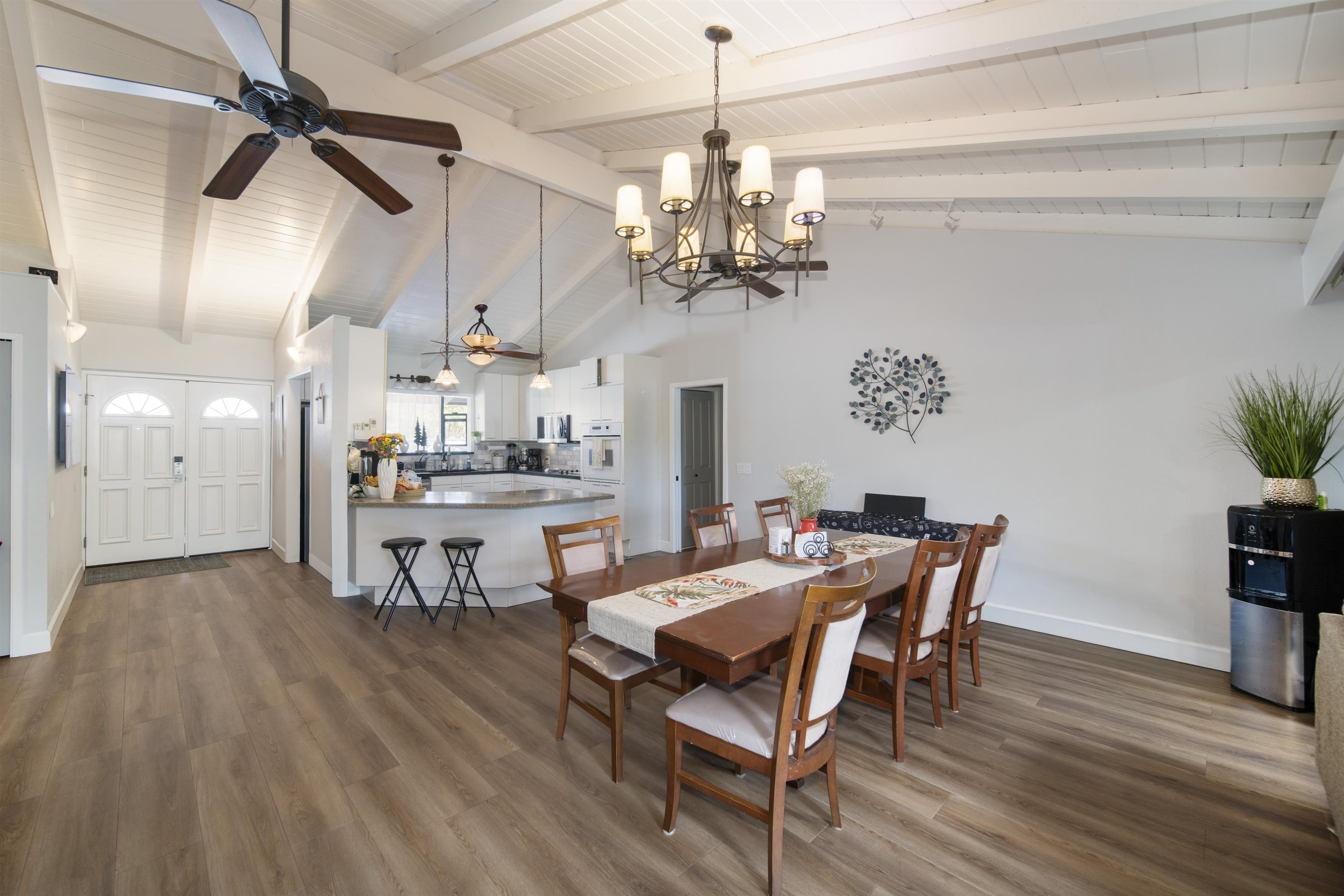 4996 Lower Honoapiilani Rd, Lahaina, HI 96761