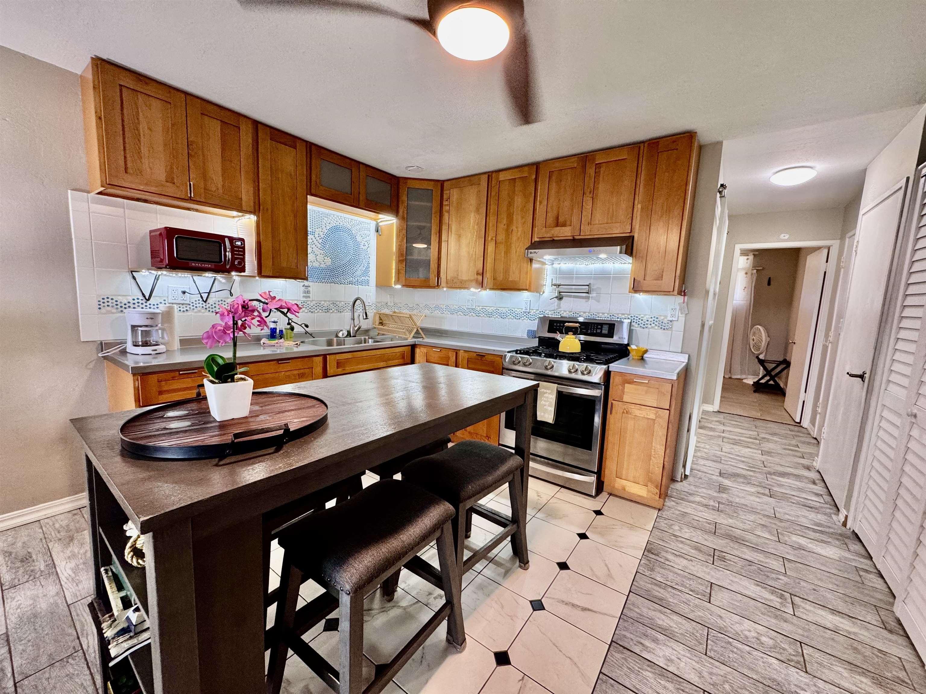 7146 Kamehameha V Hwy, C104, Kaunakakai, HI 96748