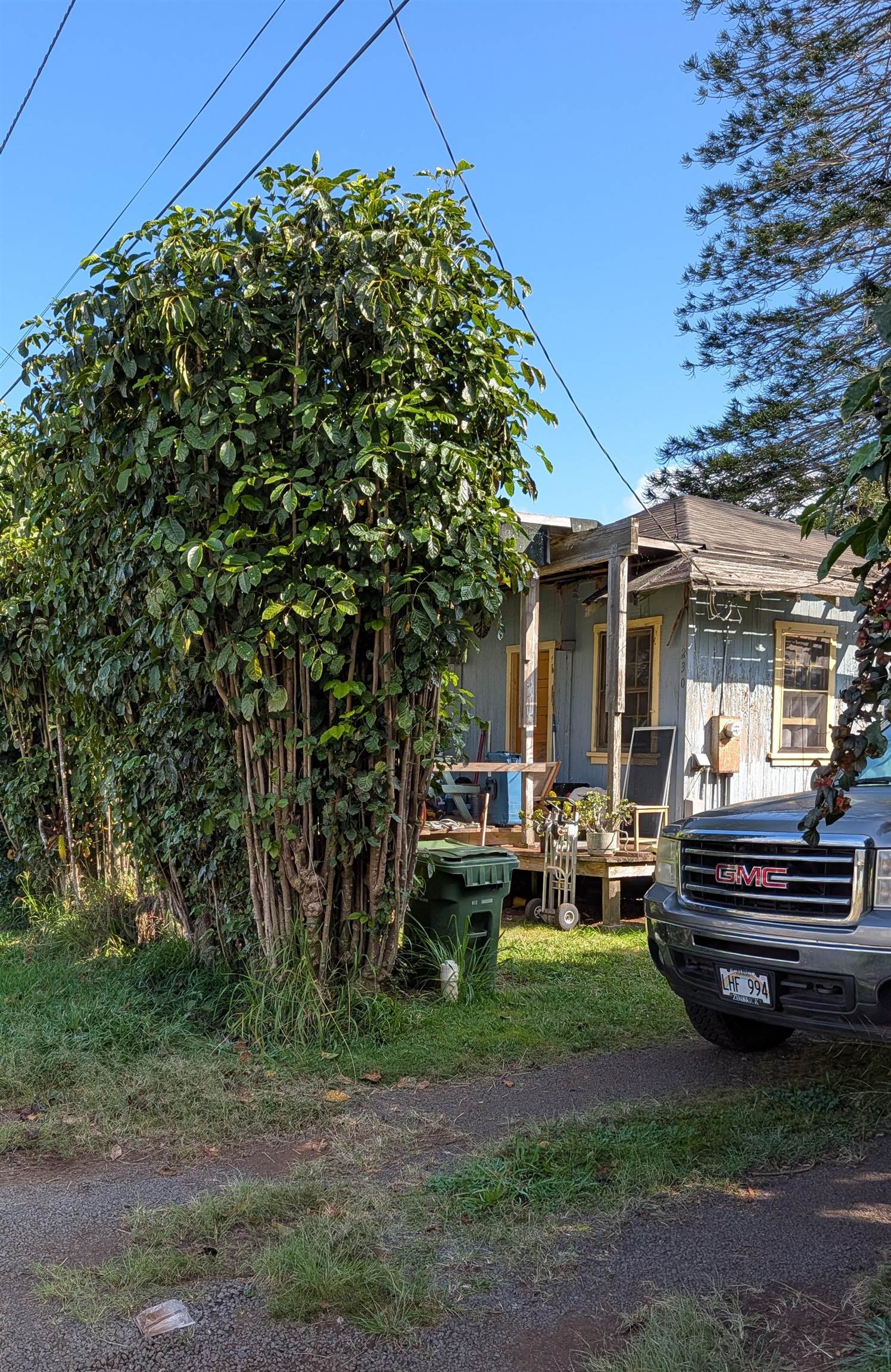 230 Gay St, Lanai City, HI 96763-0230