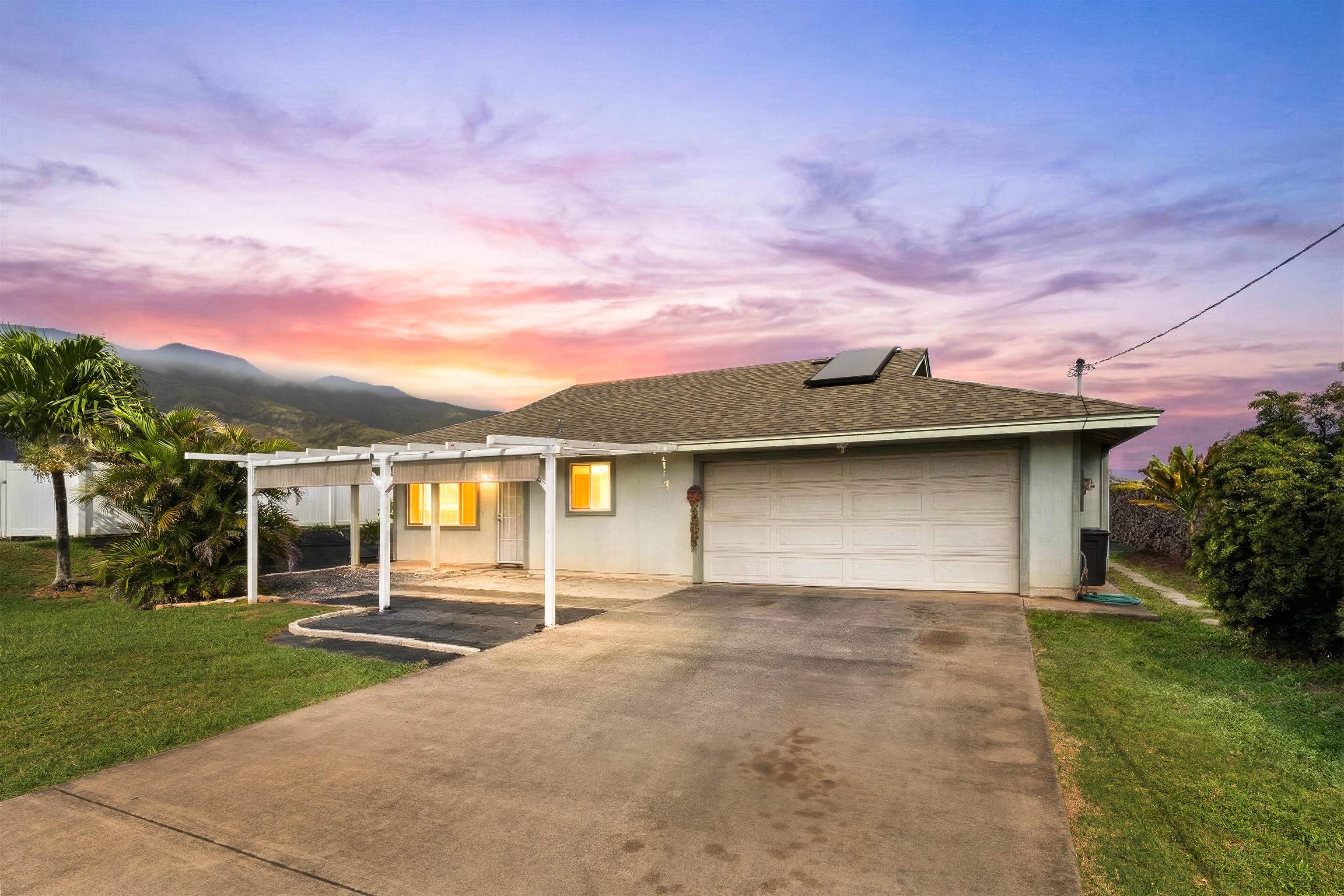 39 Hoola Hou St, Wailuku, HI 96793