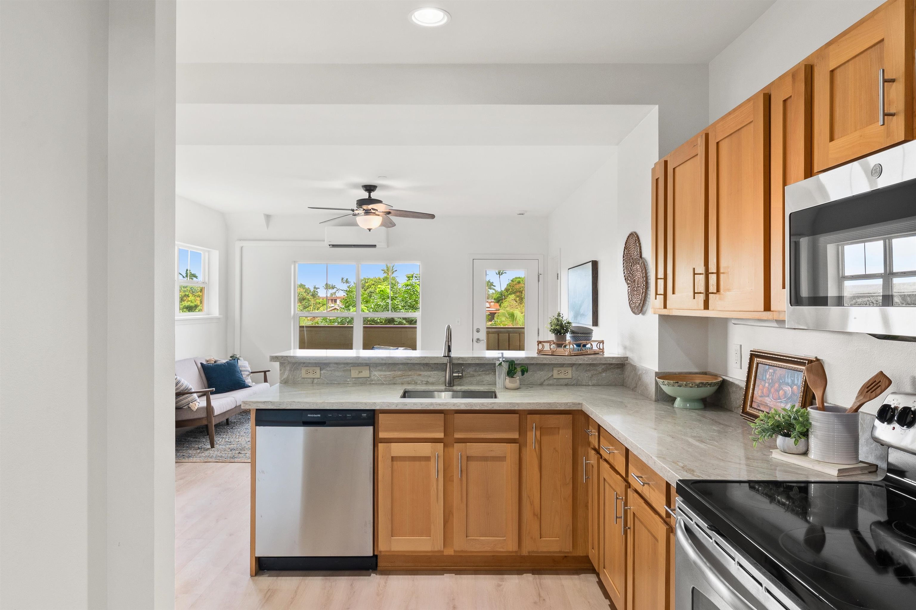 3708 Lower Honoapiilani Rd, E20, Lahaina, HI 96761