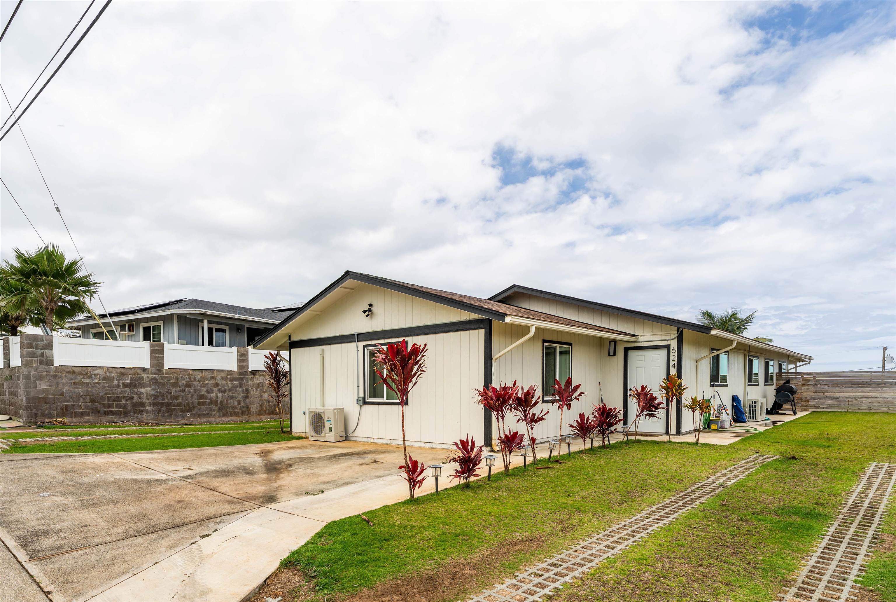 624 Alihilani St, Wailuku, HI 96793
