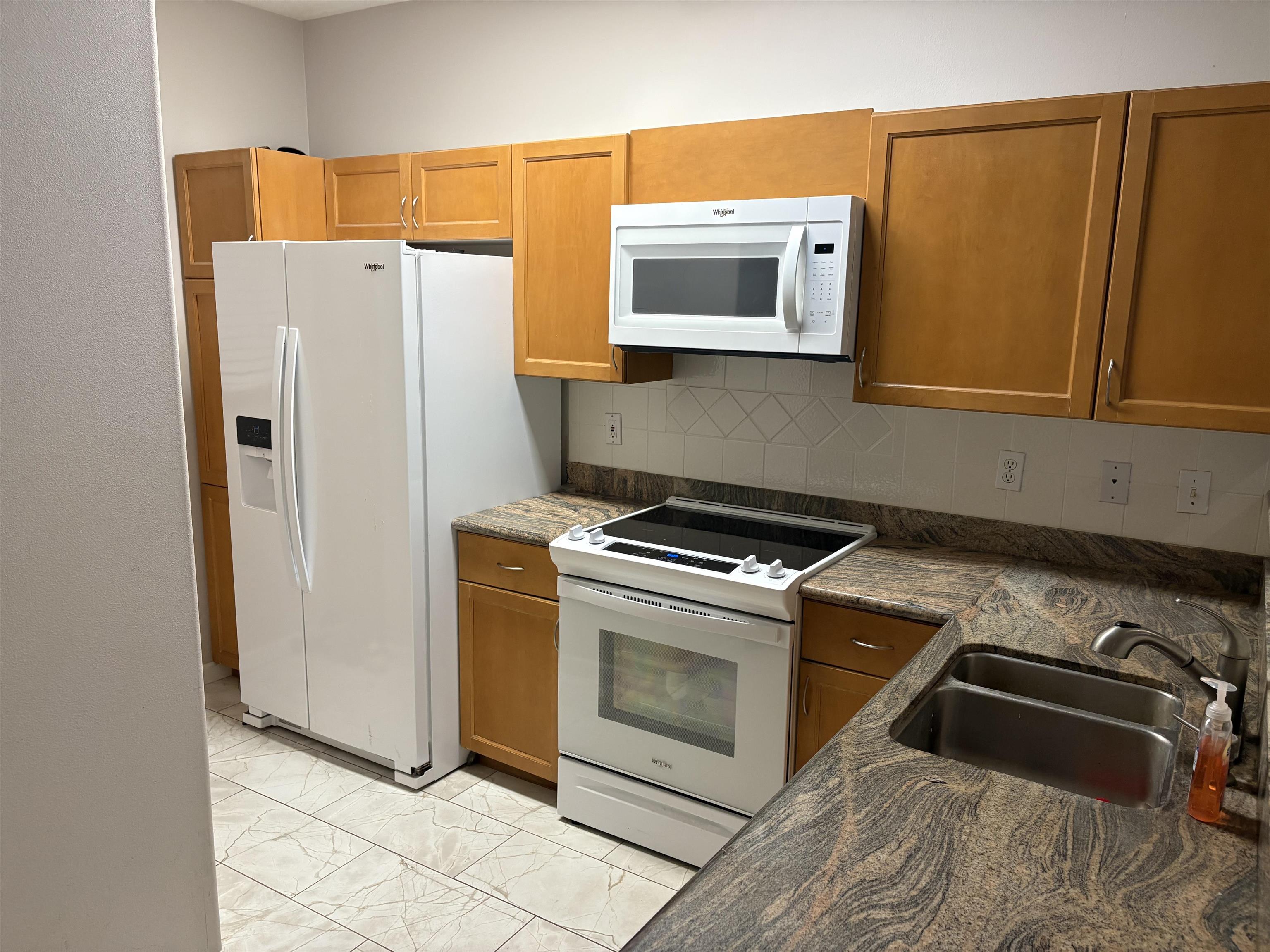 3950 Kalai Waa St, C102, Kihei, HI 96753