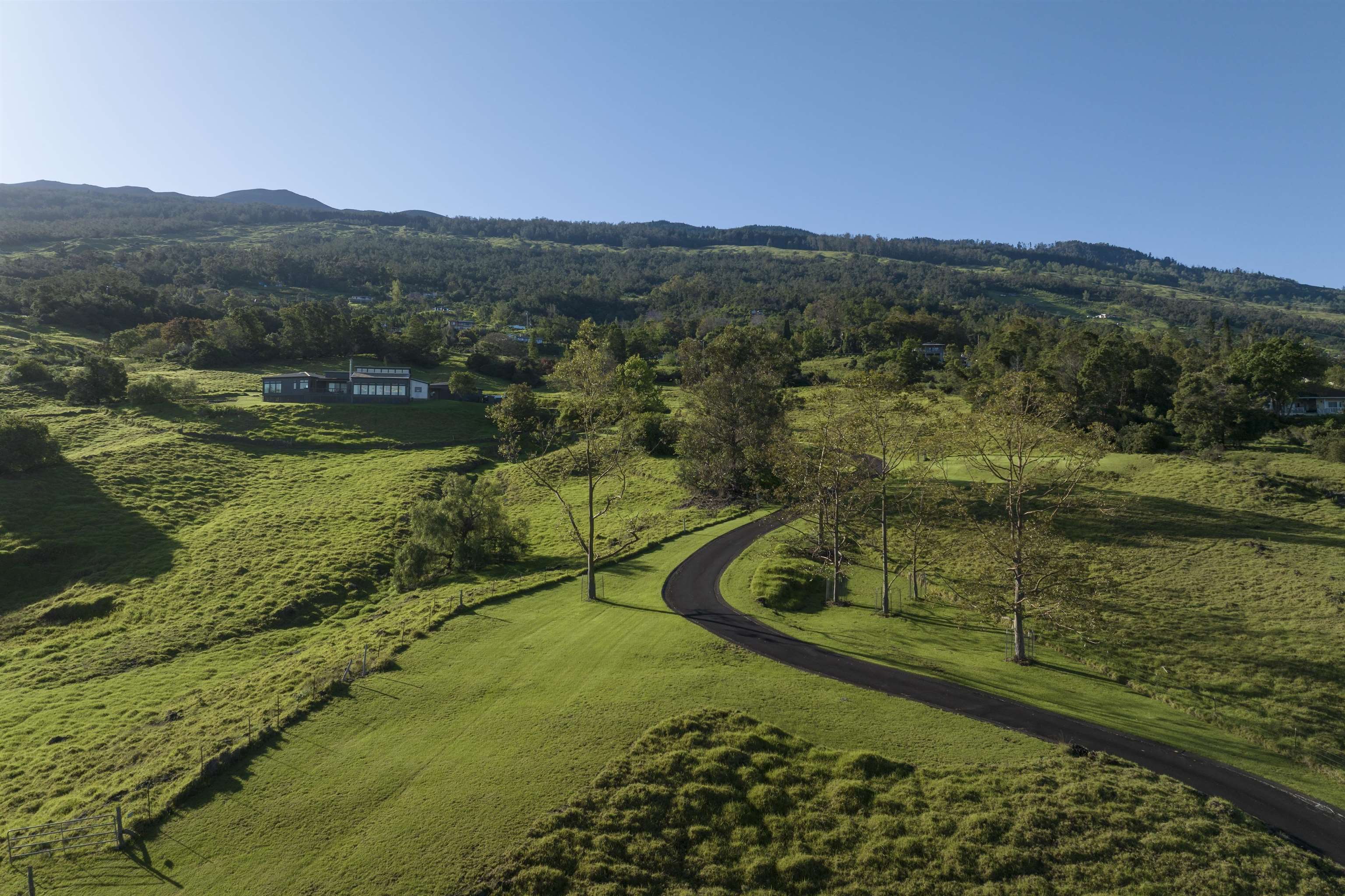 8515 Kula Hwy, Kula, HI 96790