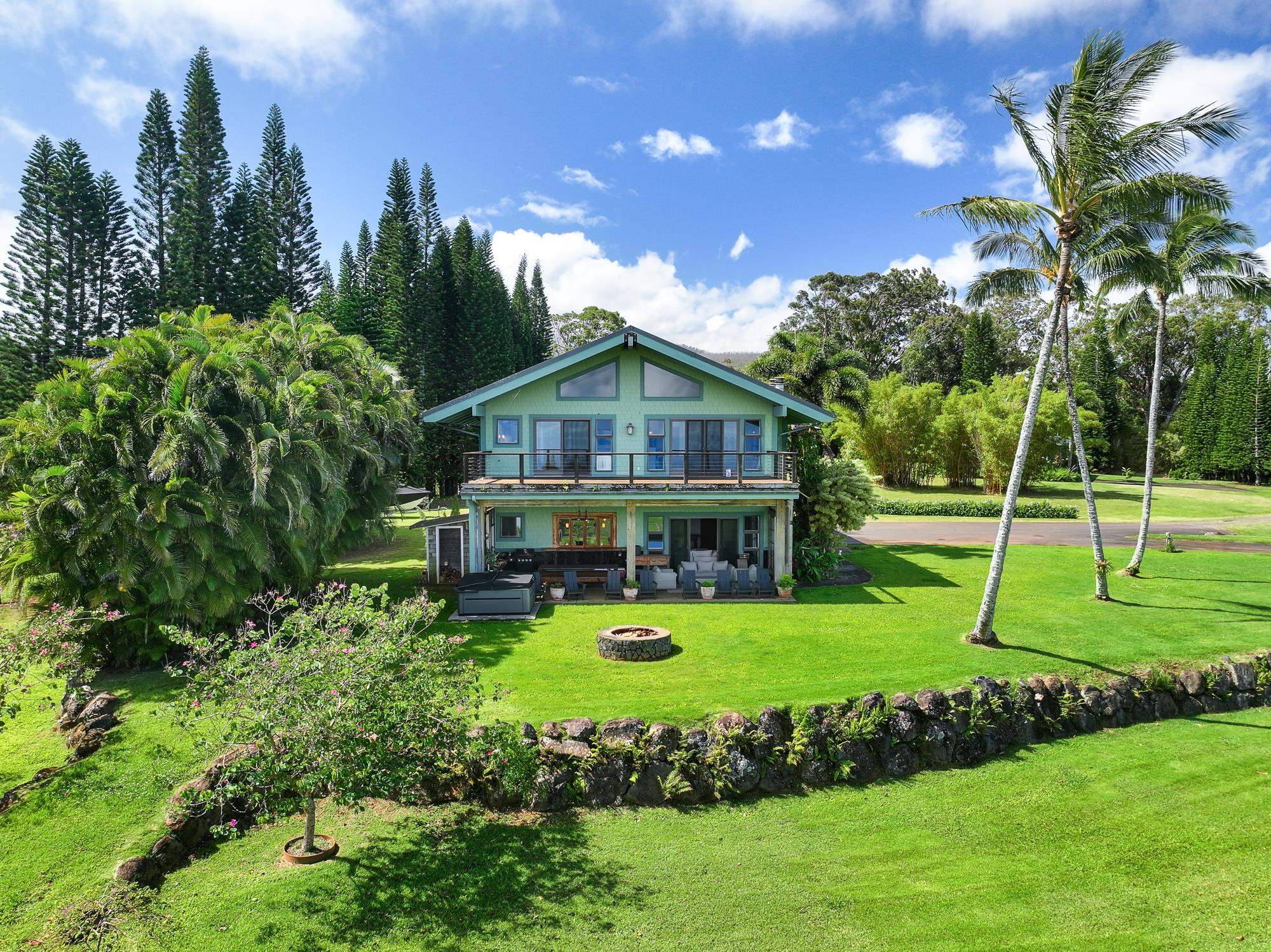 1949 Kuiaha Rd, Haiku, HI 96708