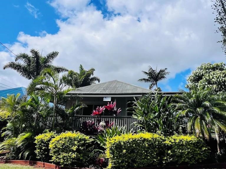 1215 Jasmine Dr, Lanai City, HI 96763-1215