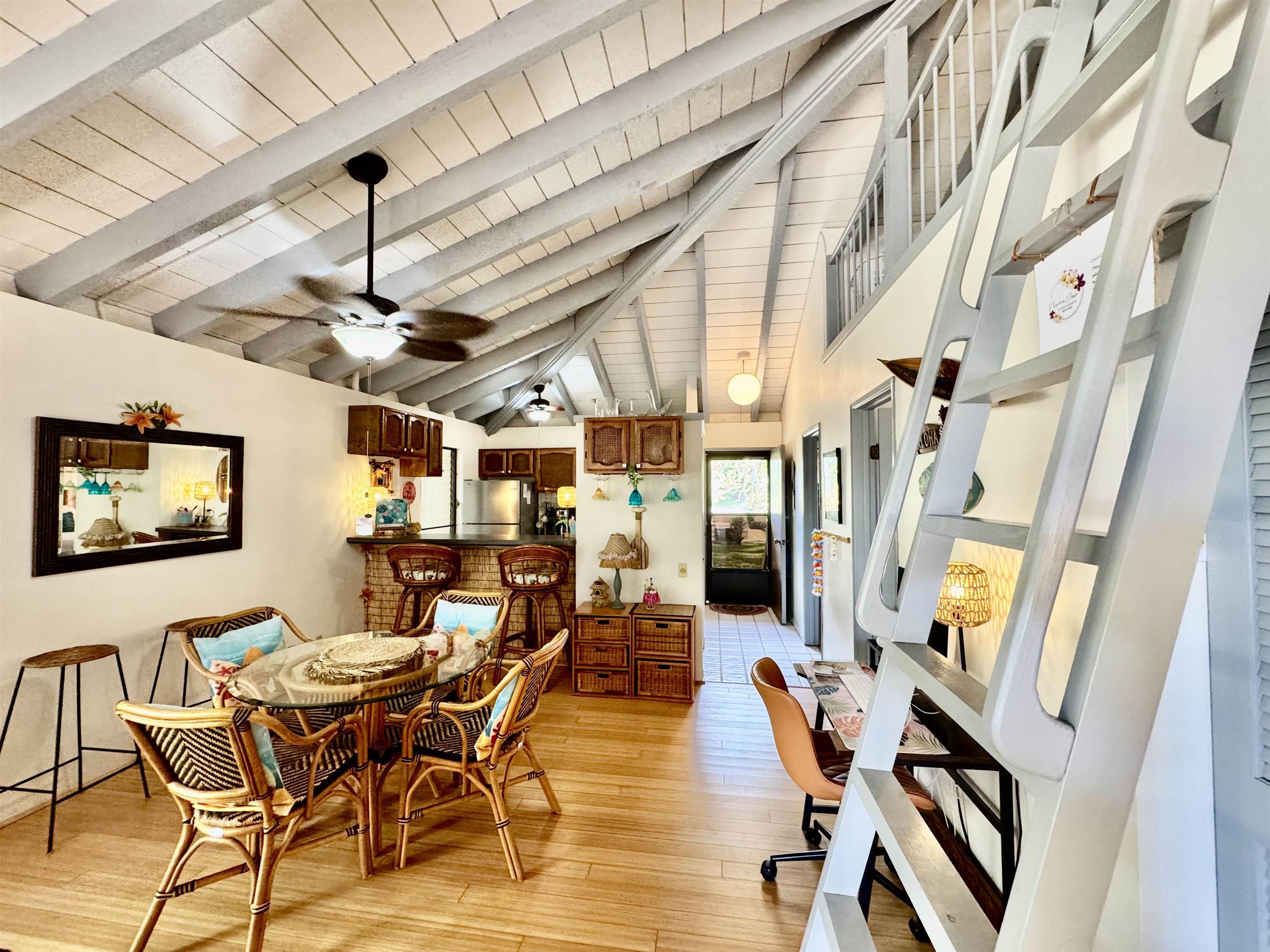 50 Kepuhi Pl, 201, Maunaloa, HI 96770