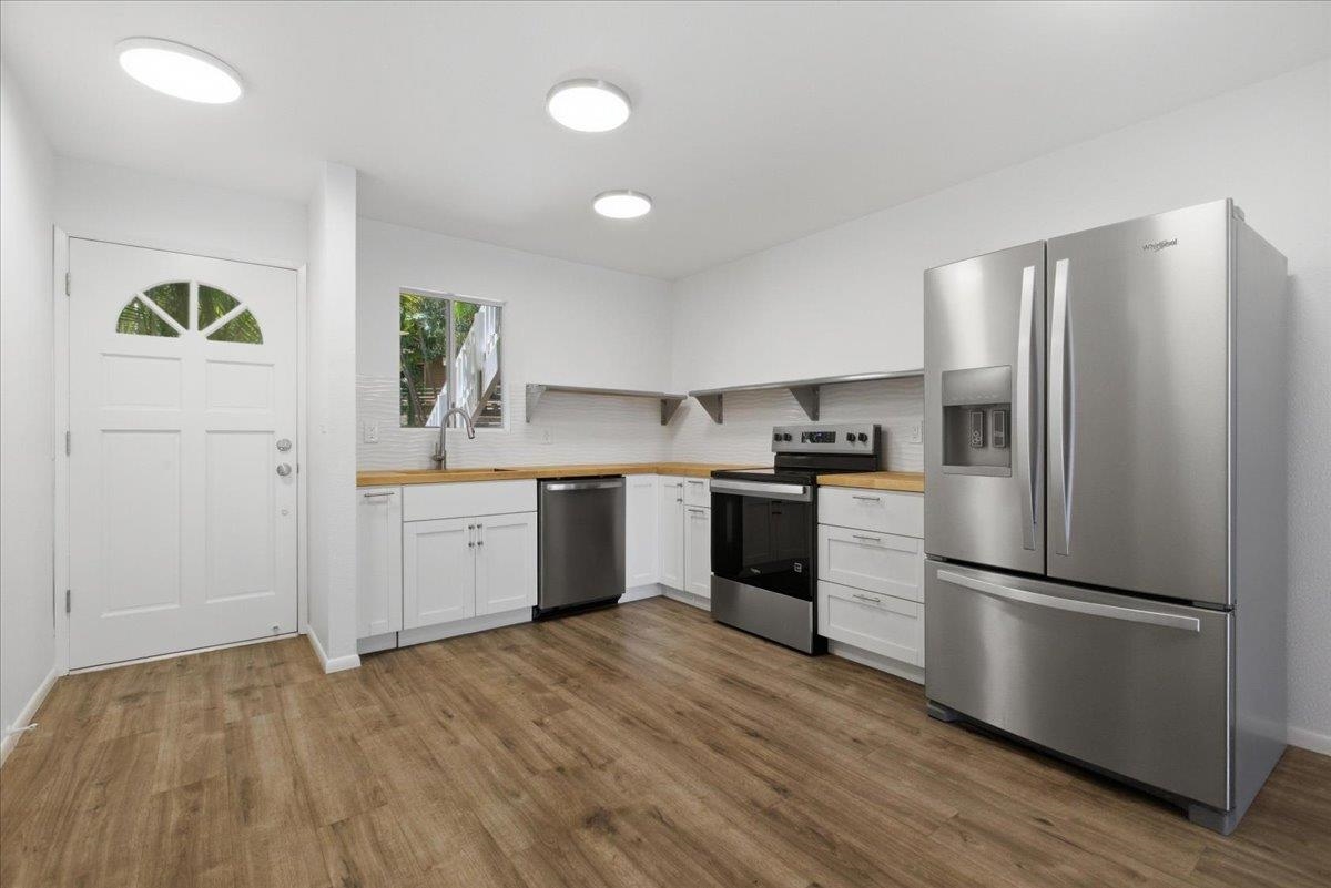 160 Keonekai Rd, 27-102, Kihei, HI 96753