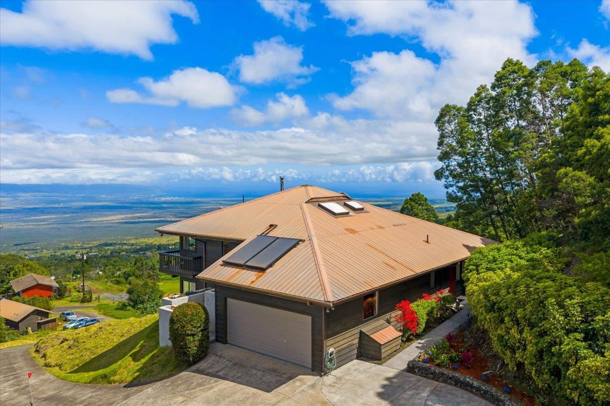 162 Koheo Rd, Kula, HI 96790-7923