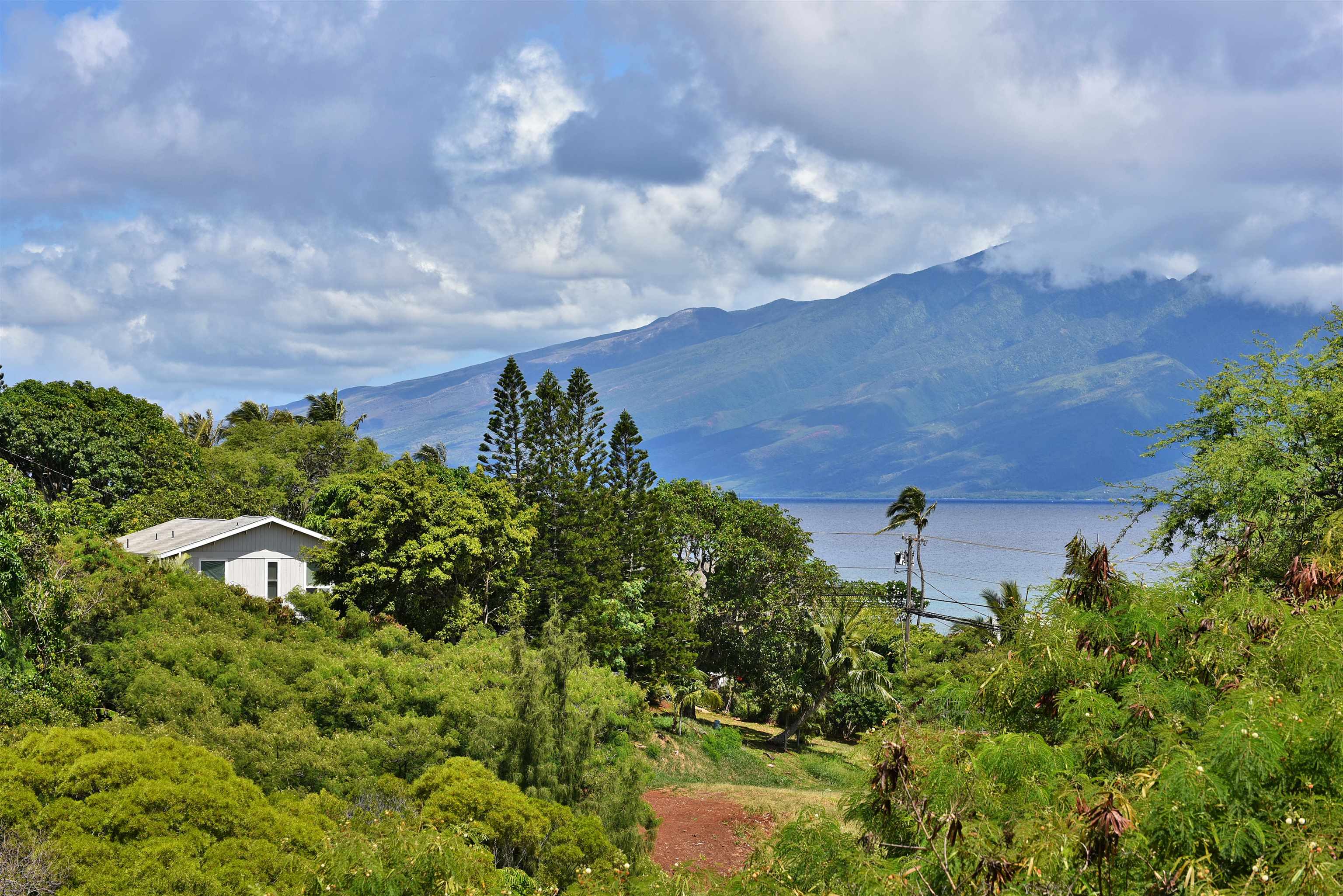 120 Hui Rd F , 16 E, Lahaina, HI 96761