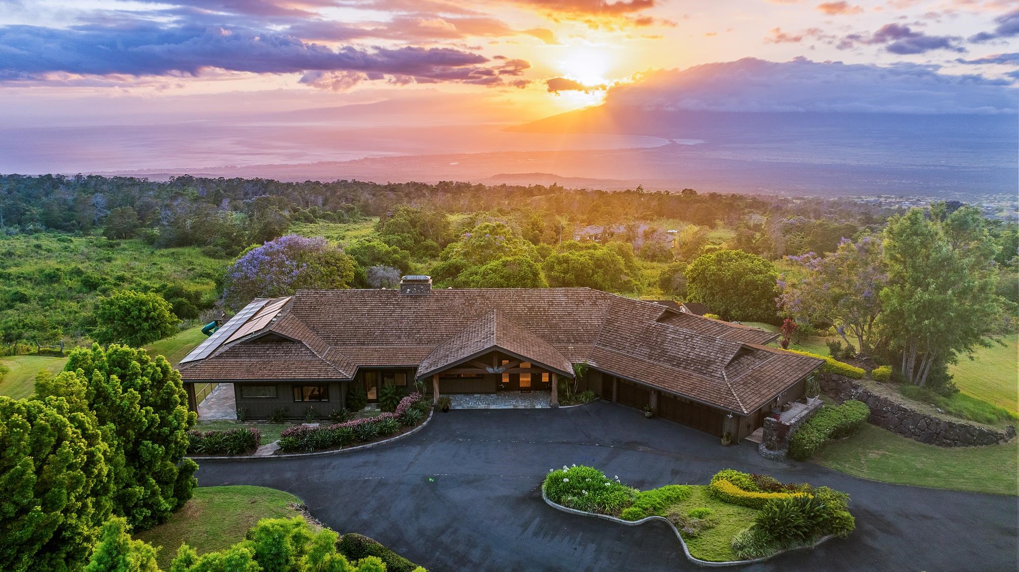 8040 Kula Hwy, Kula, HI 96790