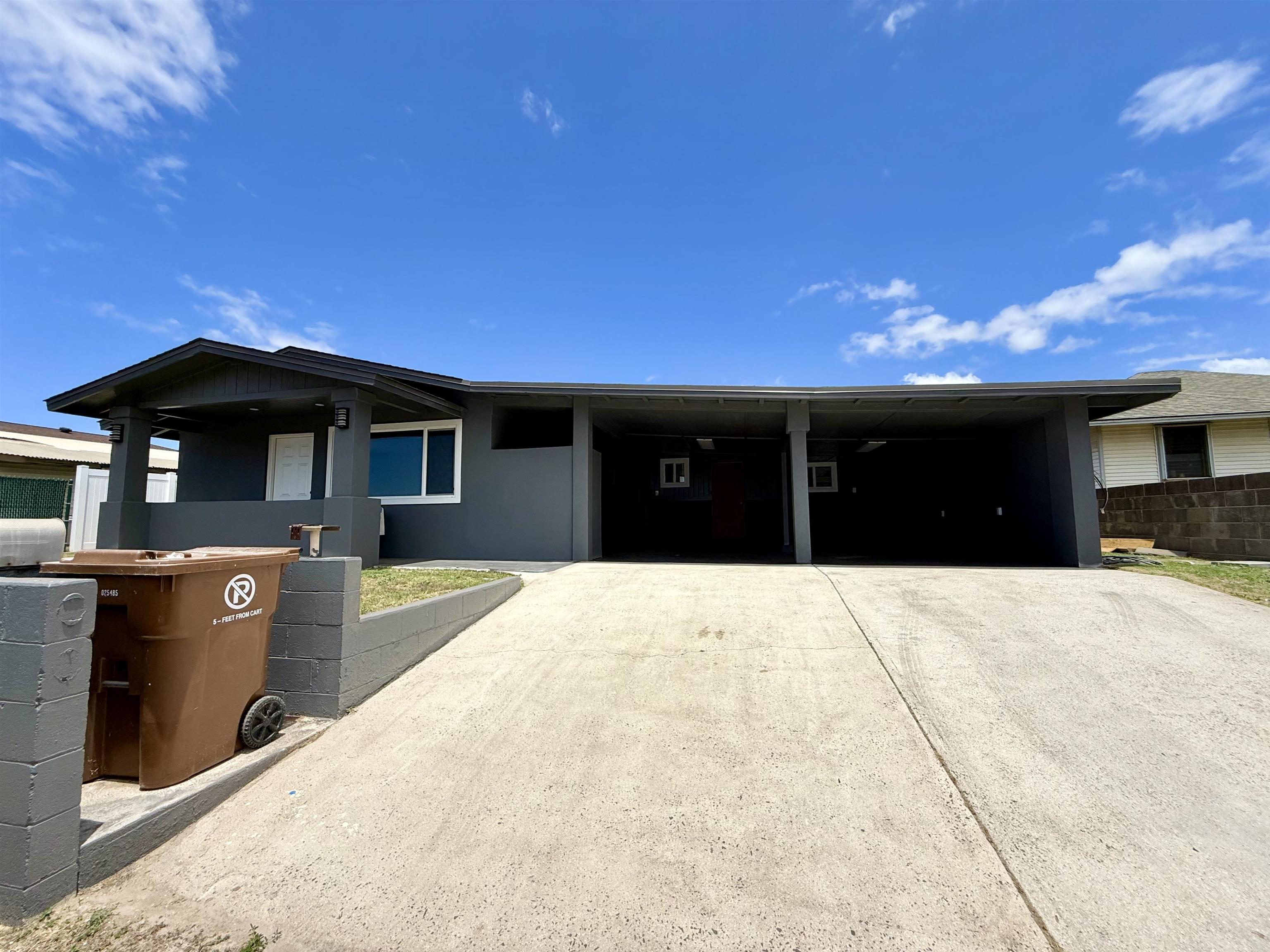 357 Ohaa St, Kahului, HI 96732