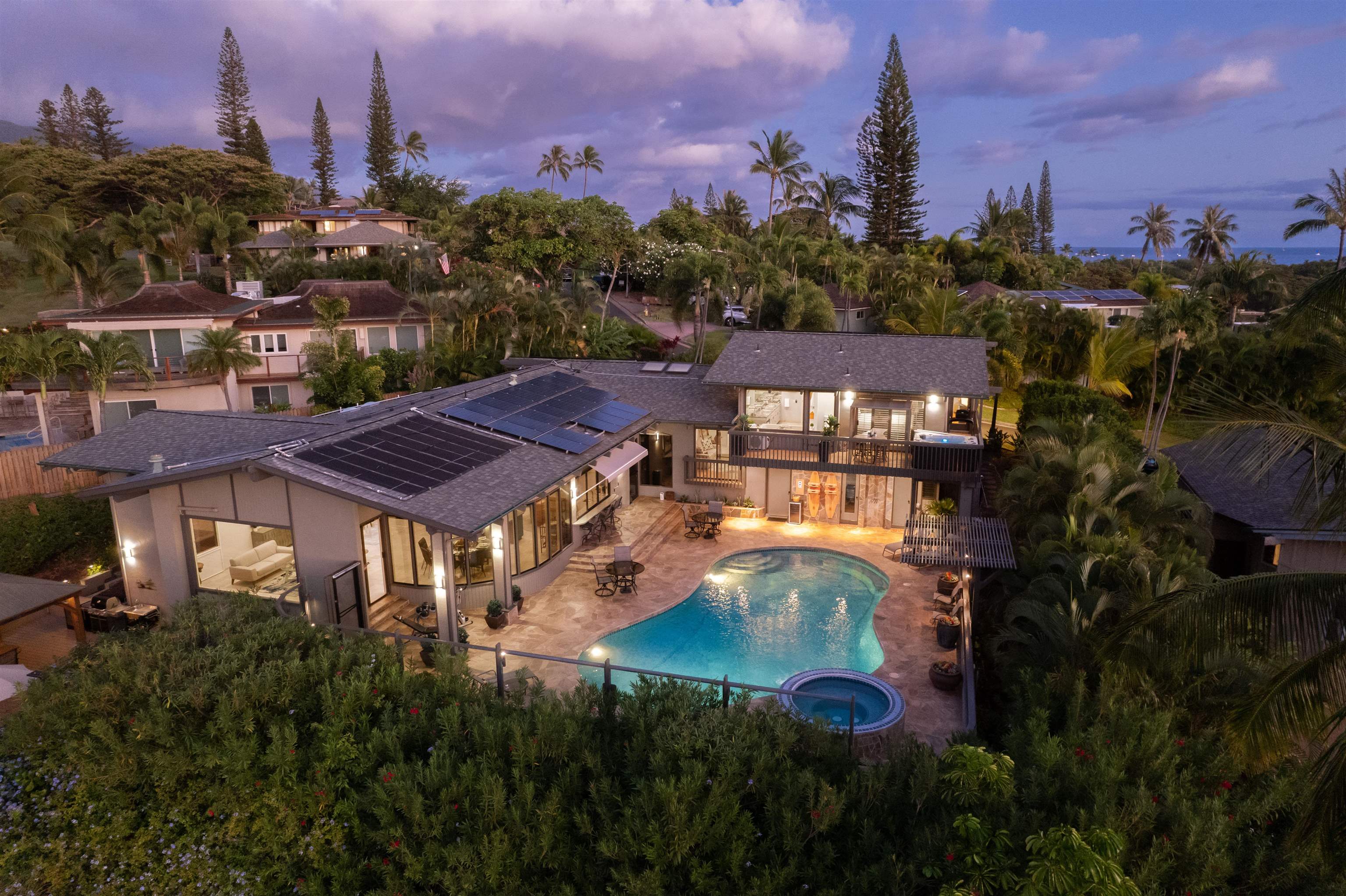 19 Holomakani Pl, Lahaina, HI 96761