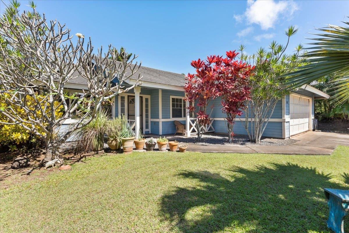 81 Lae St, Paia, HI 96779