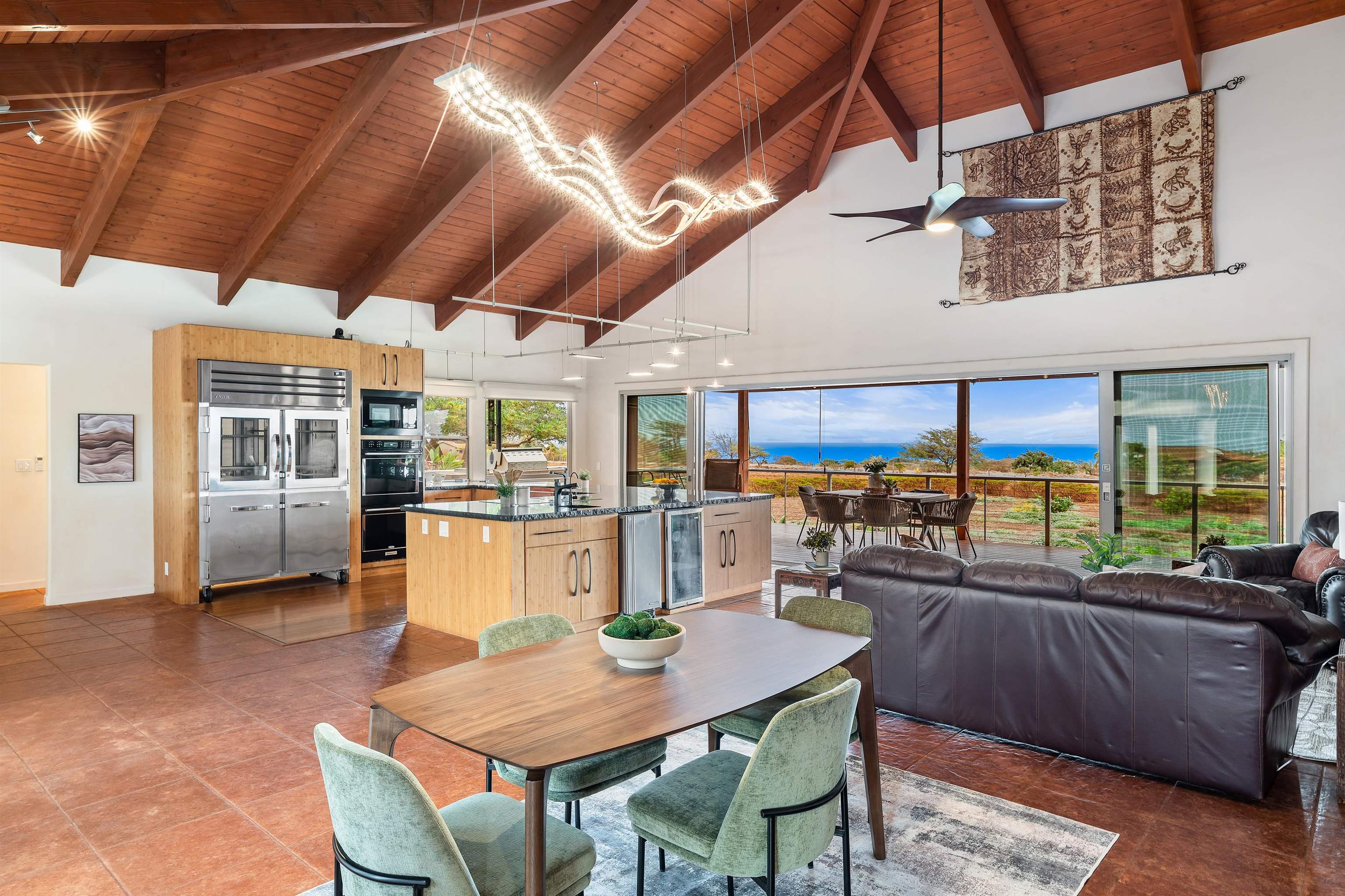 3820 Kalua Koi Rd, Maunaloa, HI 96770