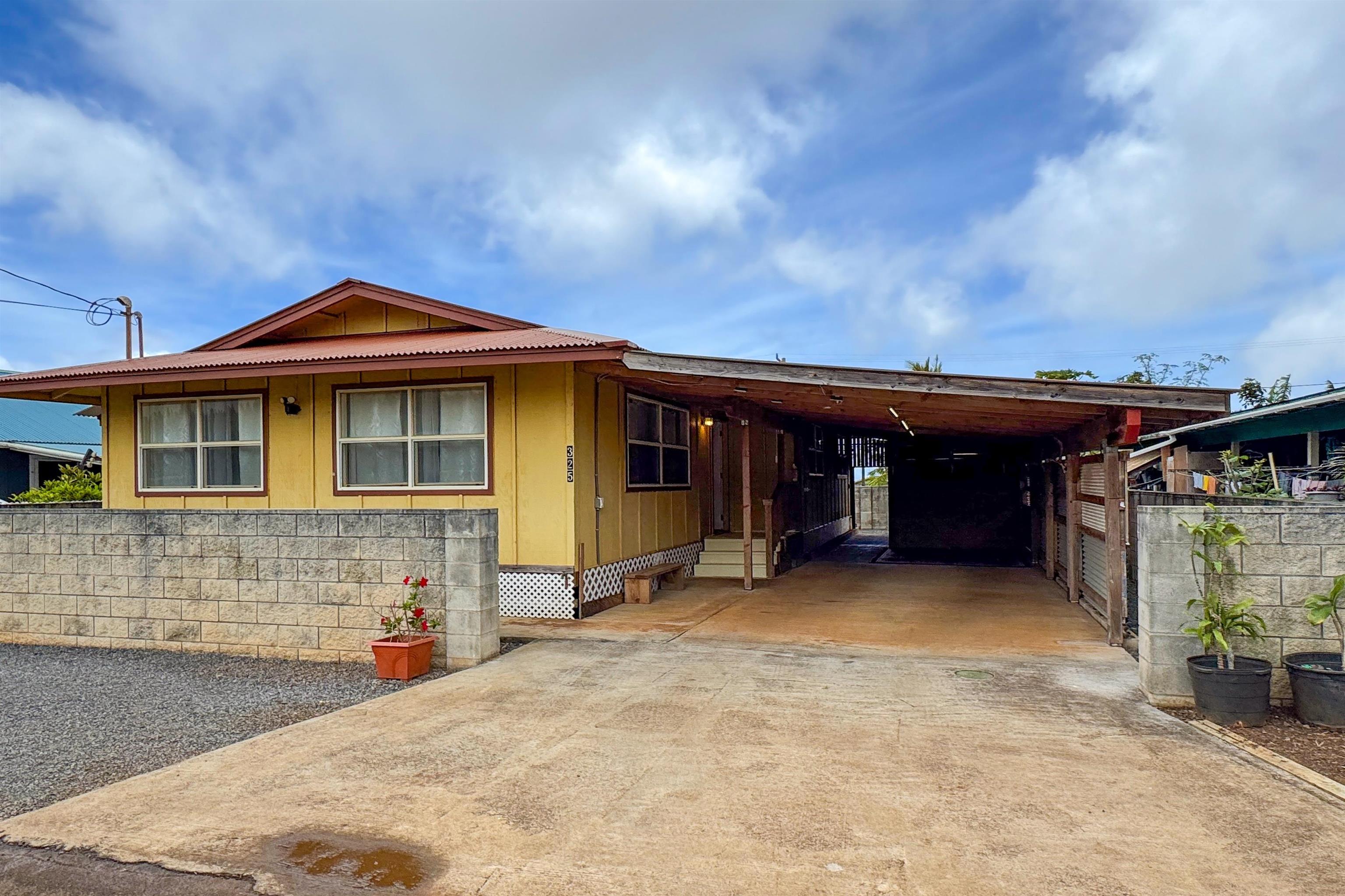 325 Gay St, Lanai City, HI 96763