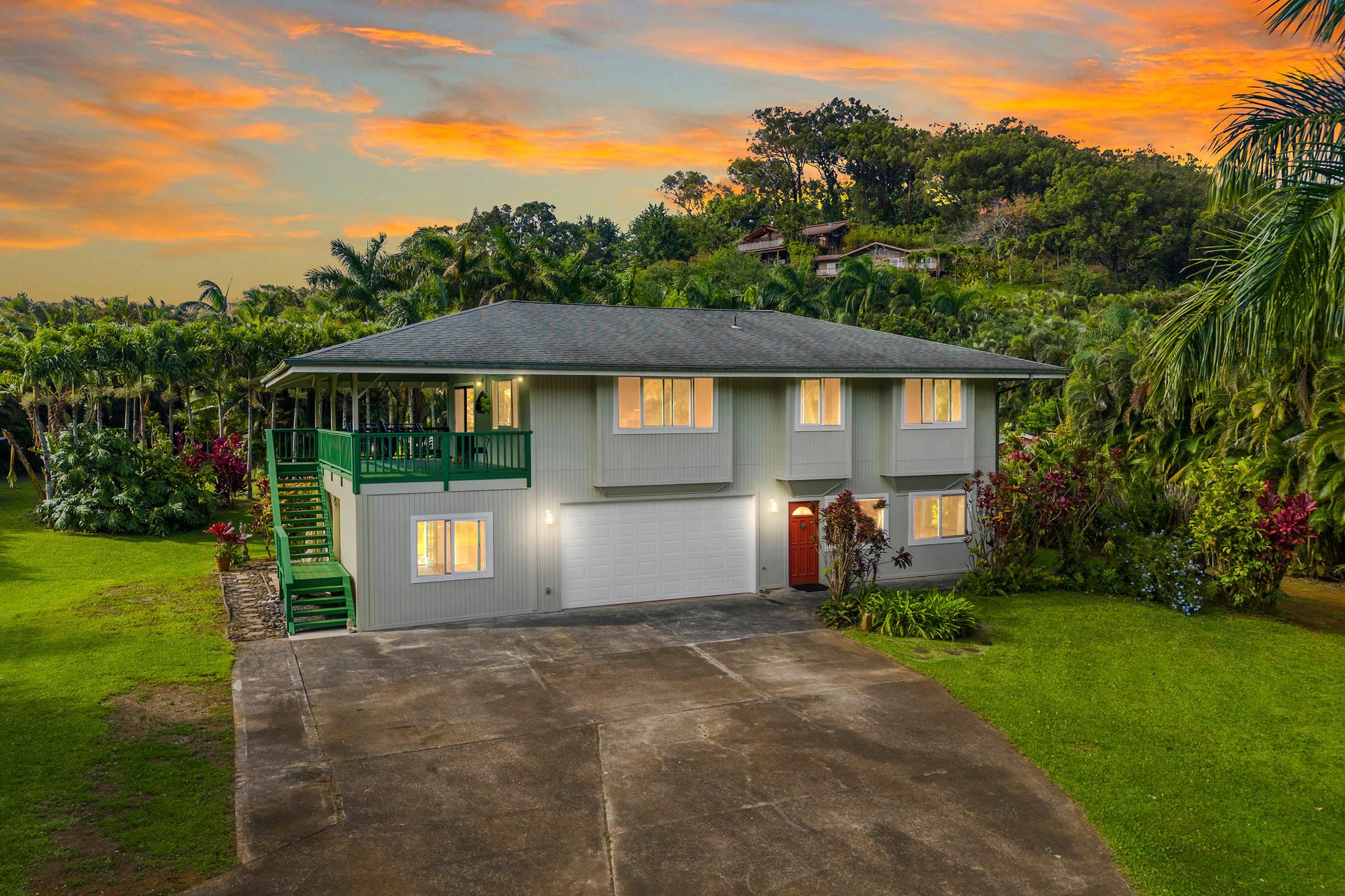 4345 Waha Pl, Haiku, HI 96708