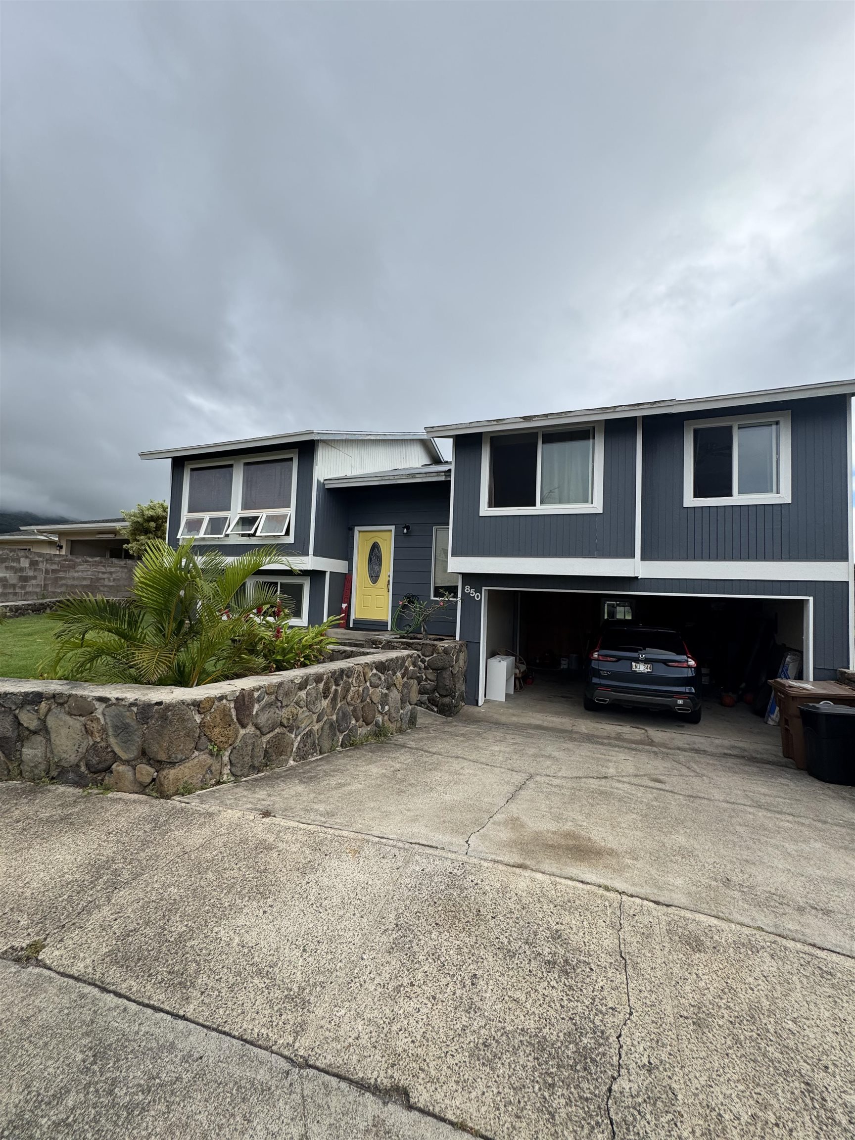 850 Kekoa Pl, Wailuku, HI 96793