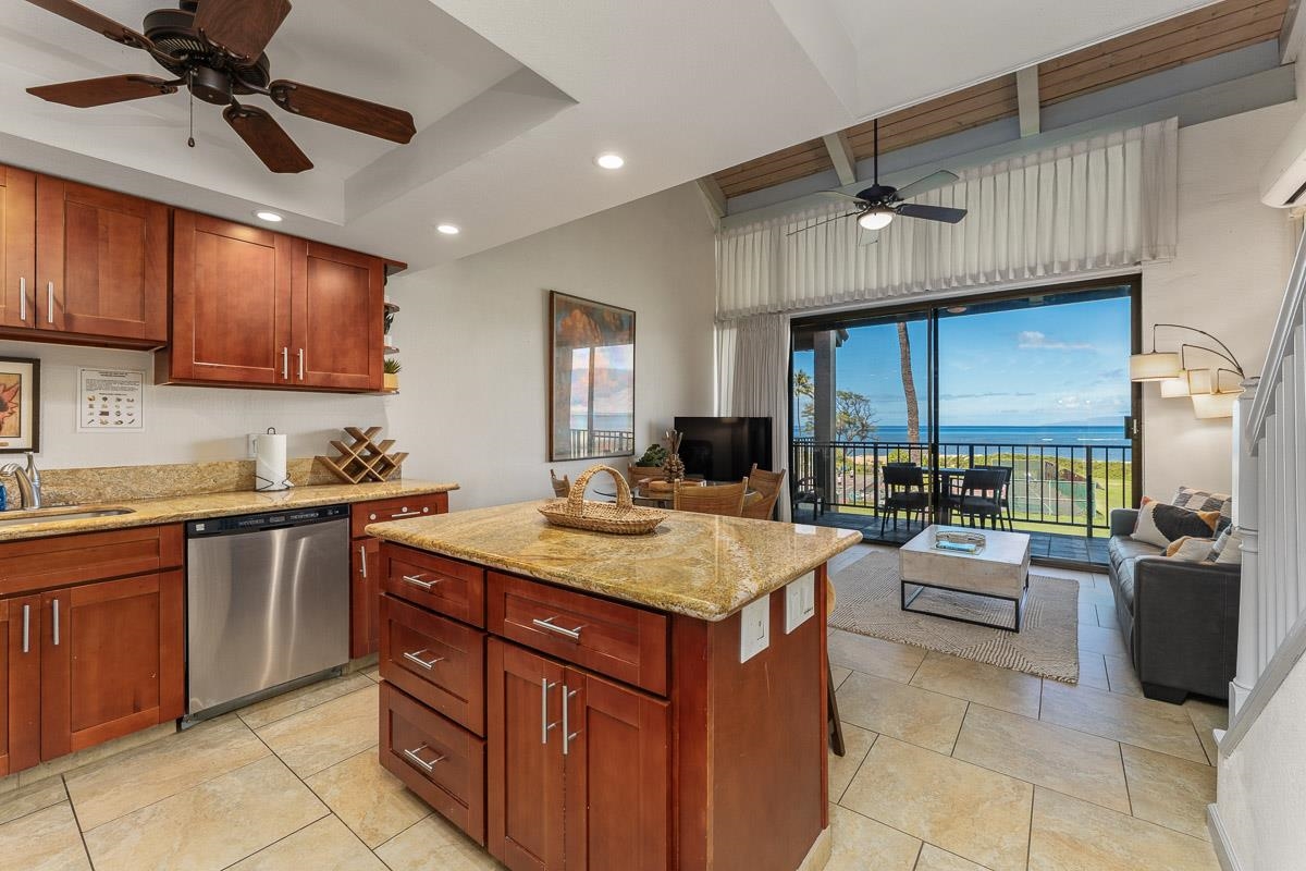 940 Kihei Rd, D305, Kihei, HI 96753