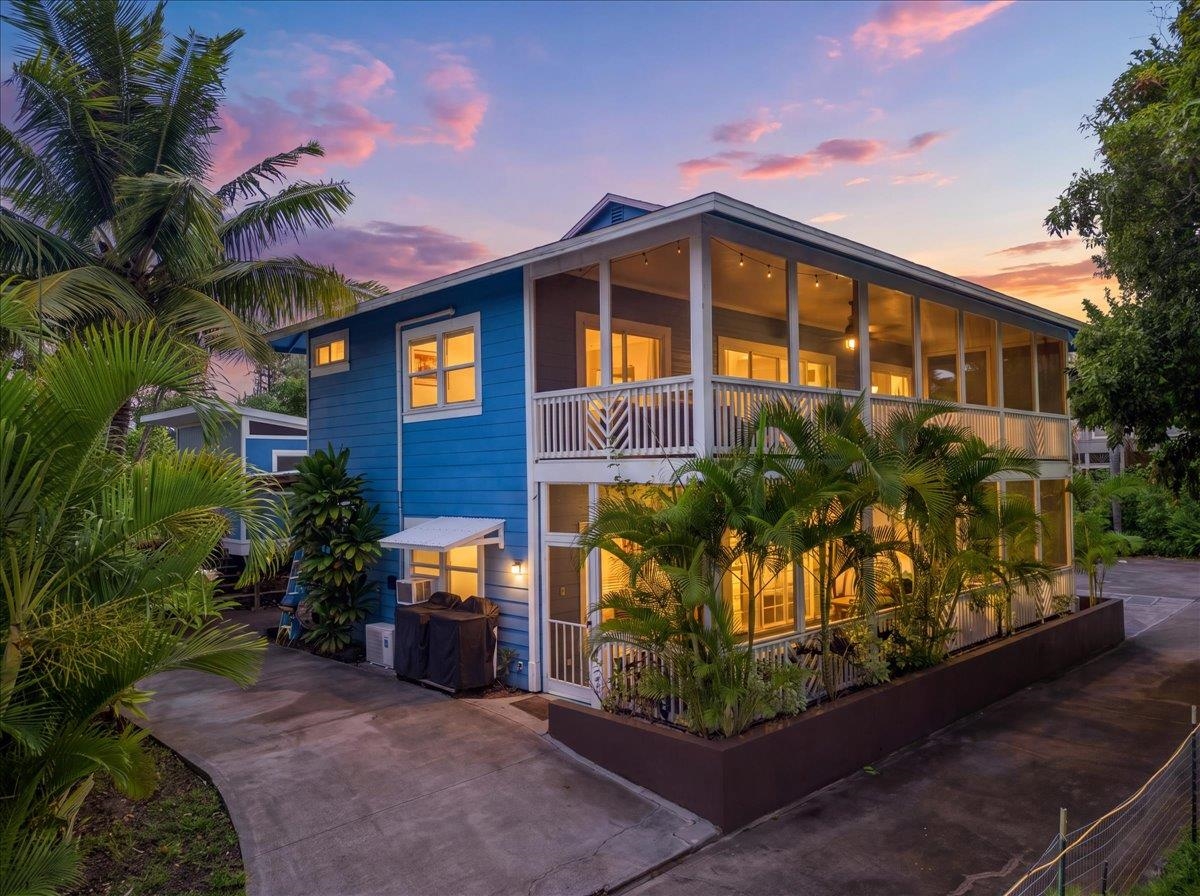 568 Hana Hwy, B, Paia, HI 96779