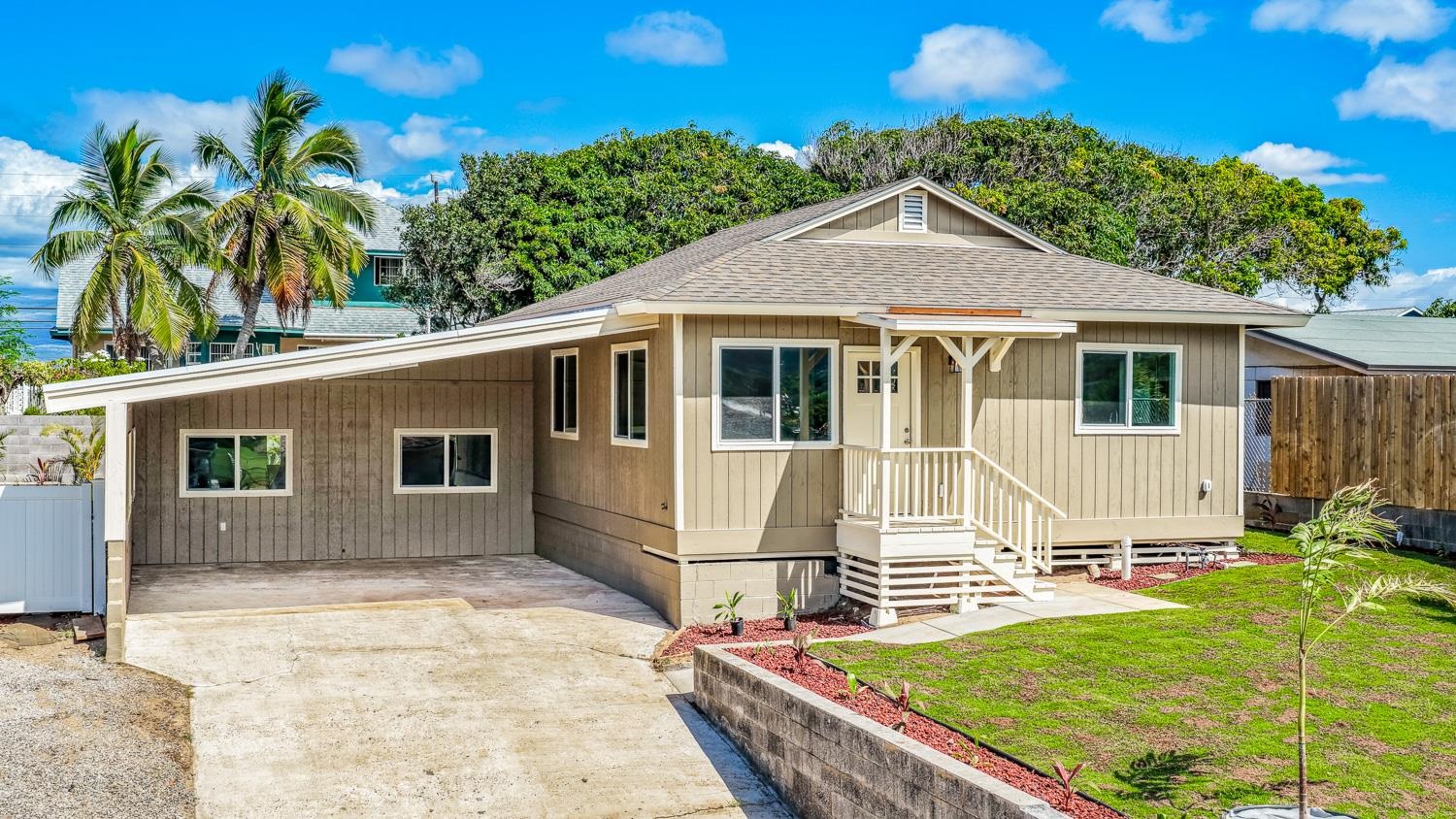 279 Ohaa St, Kahului, HI 96732