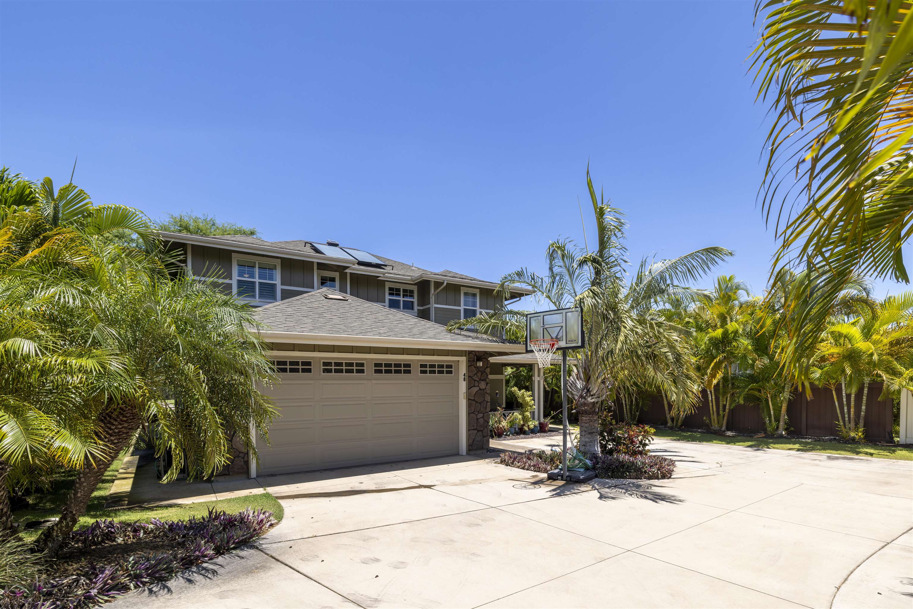 48 Lalaha Pl, Kahului, HI 96732
