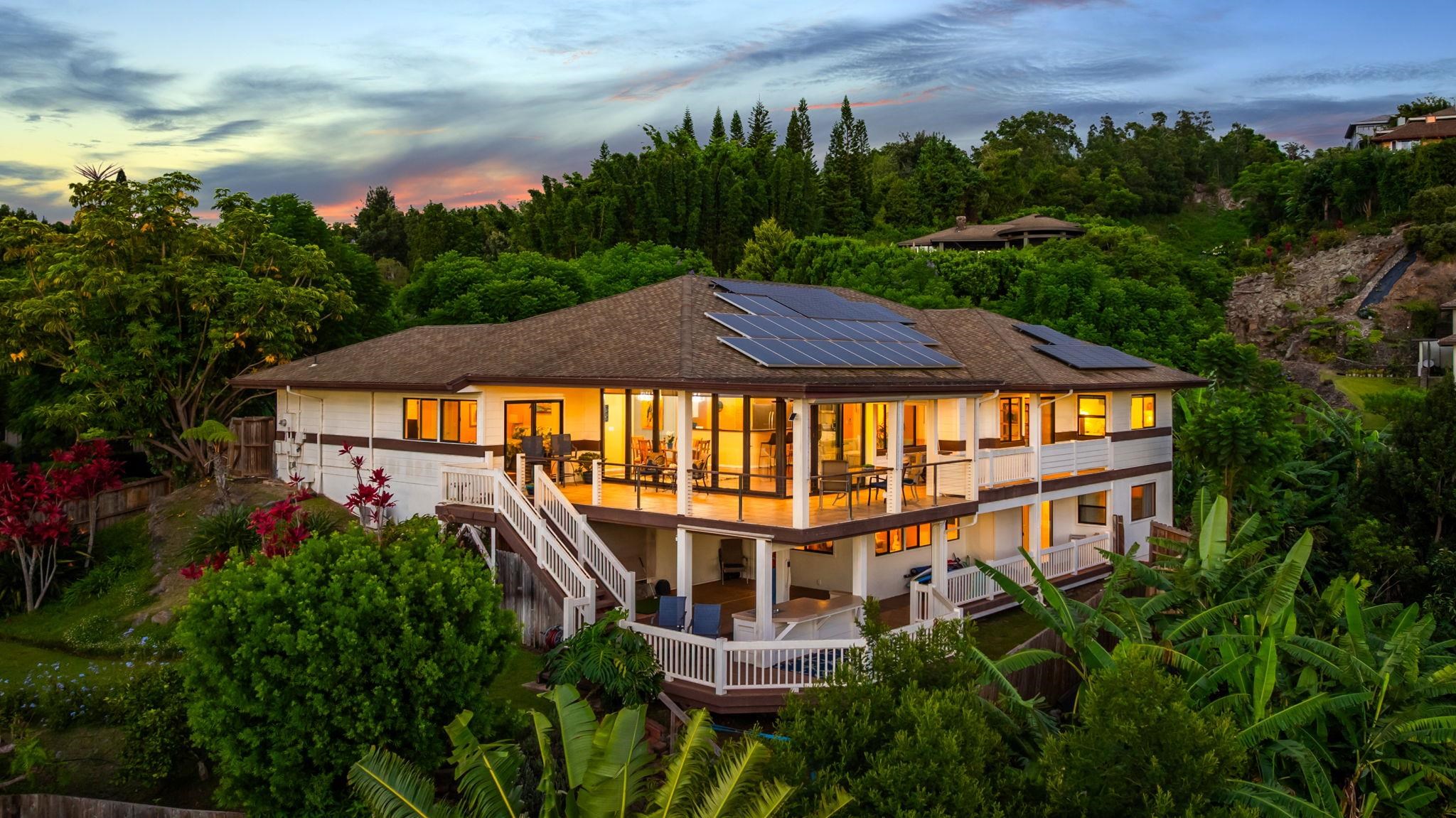 82 Kulamanu Cir, Kula, HI 96790
