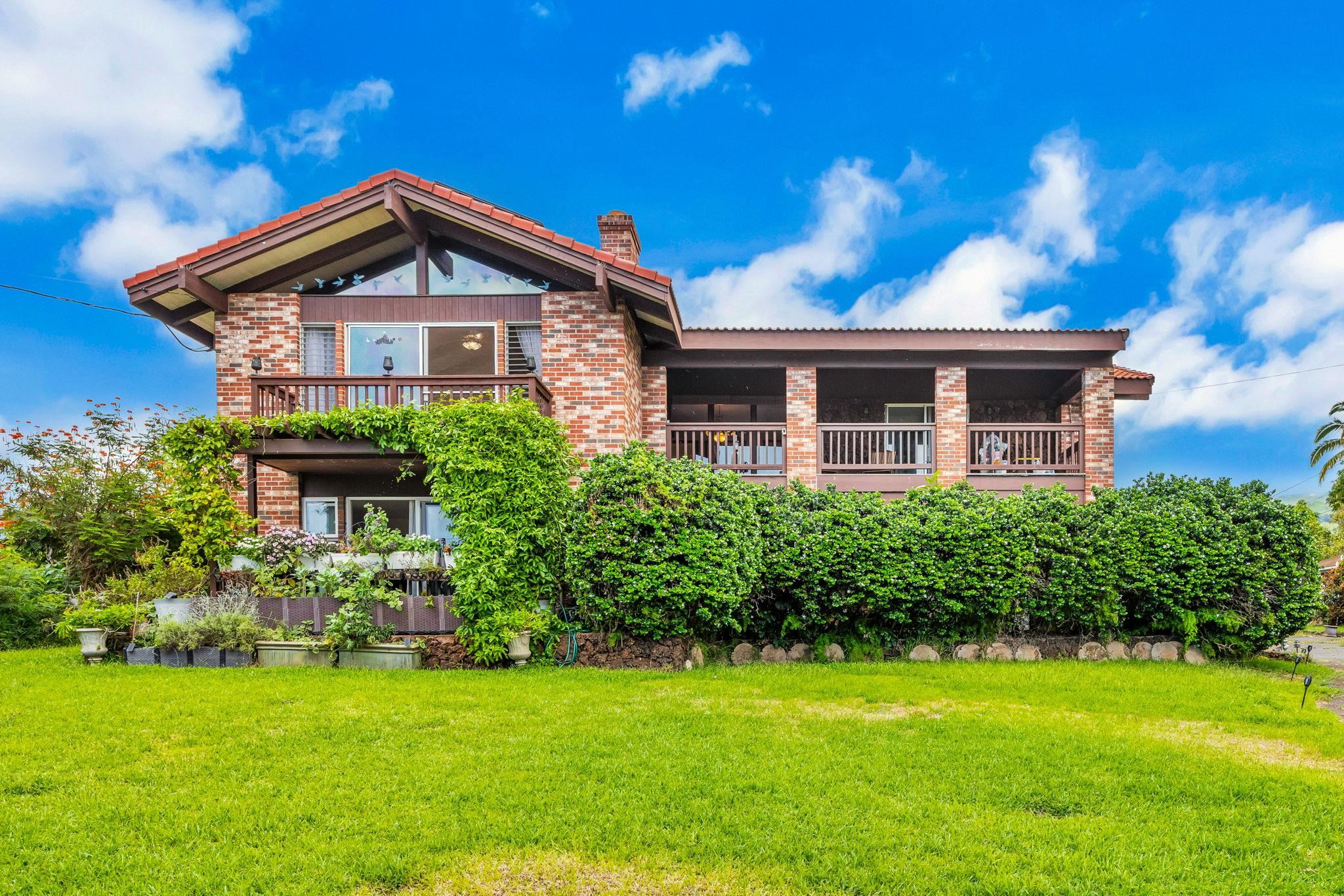 818 Kumulani Dr, Kihei, HI 96753
