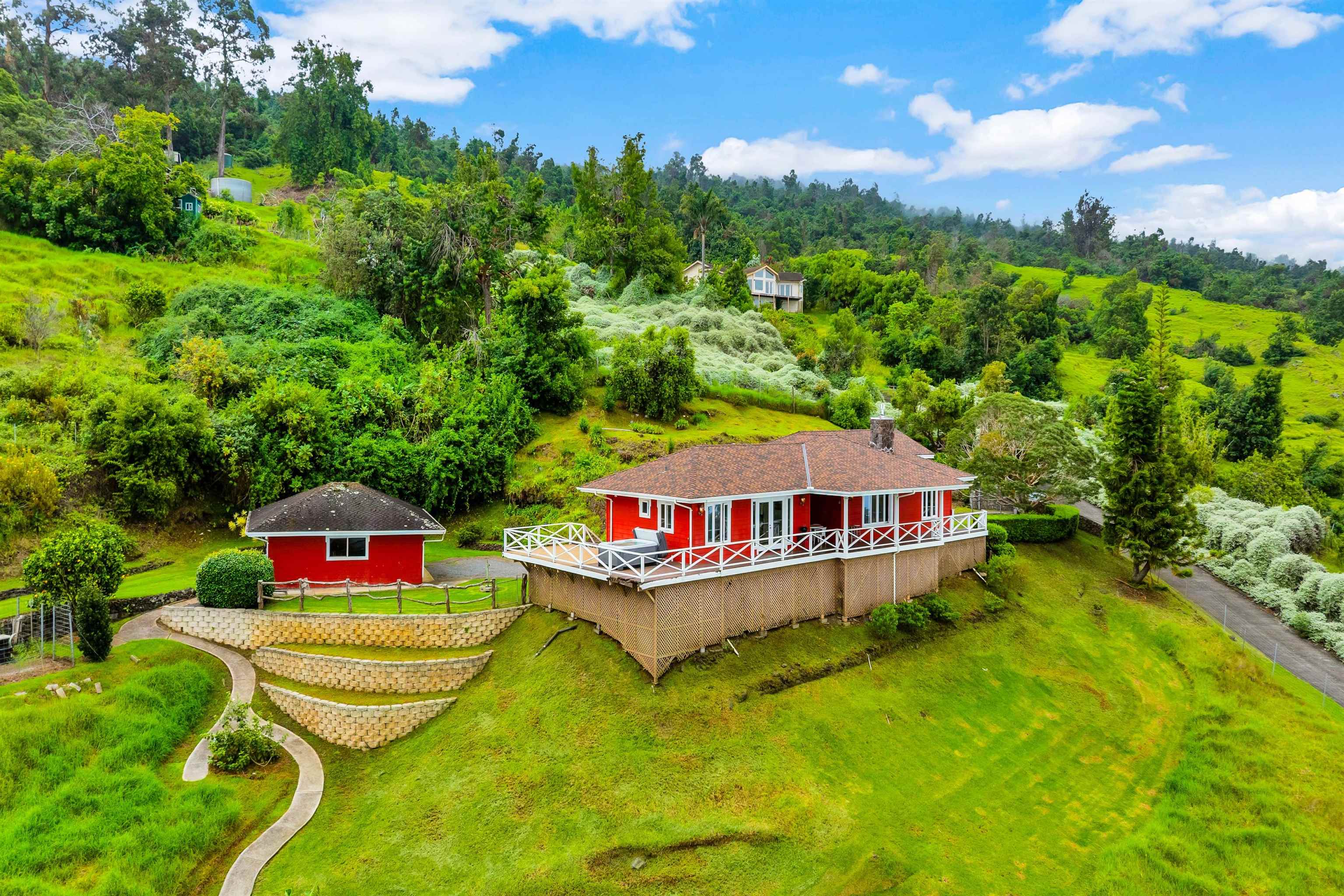 1587 Polipoli Rd, Kula, HI 96760