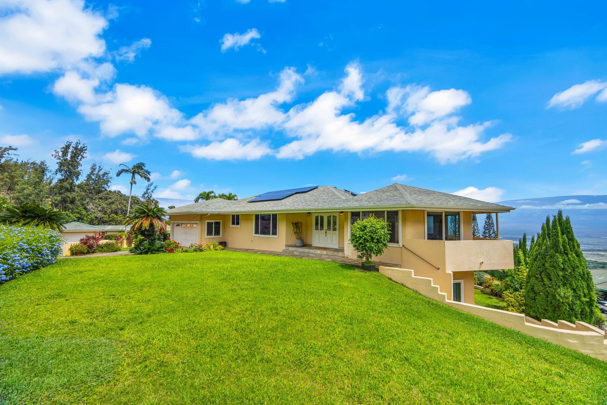 715 Uluhea Way, Wailuku, HI 96793