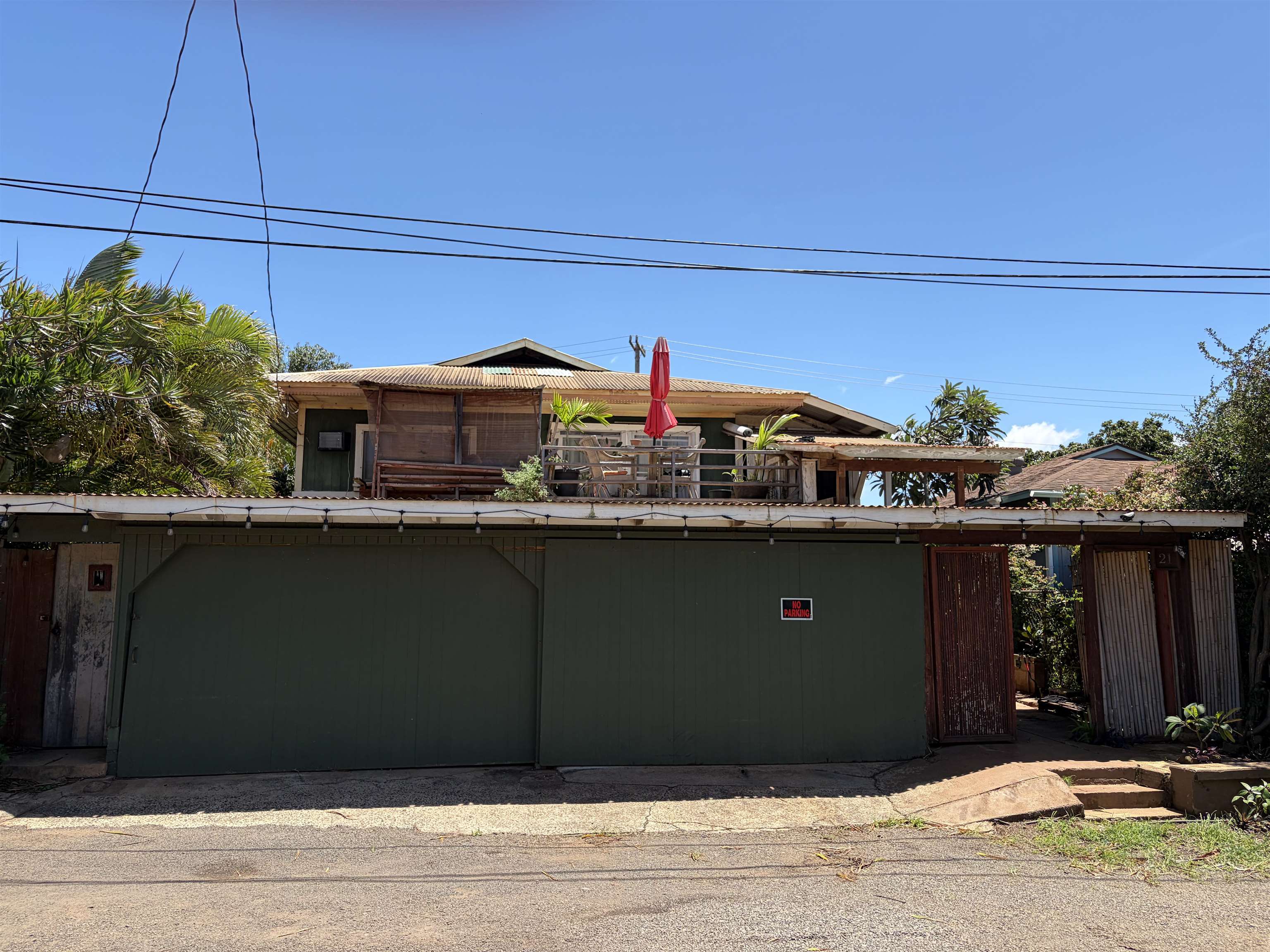 21 Akoni Pl, Paia, HI 96779