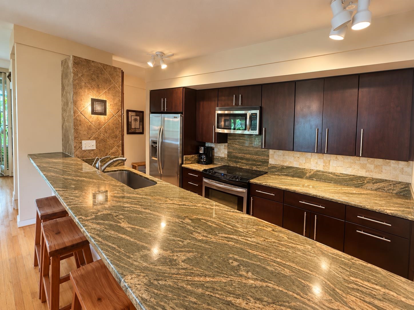 100 Lio Pl, N-4, Maunaloa, HI 96770