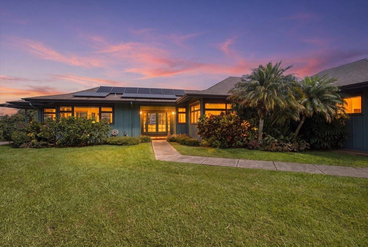 1316 Hogback Rd, Haiku, HI 96708-5647