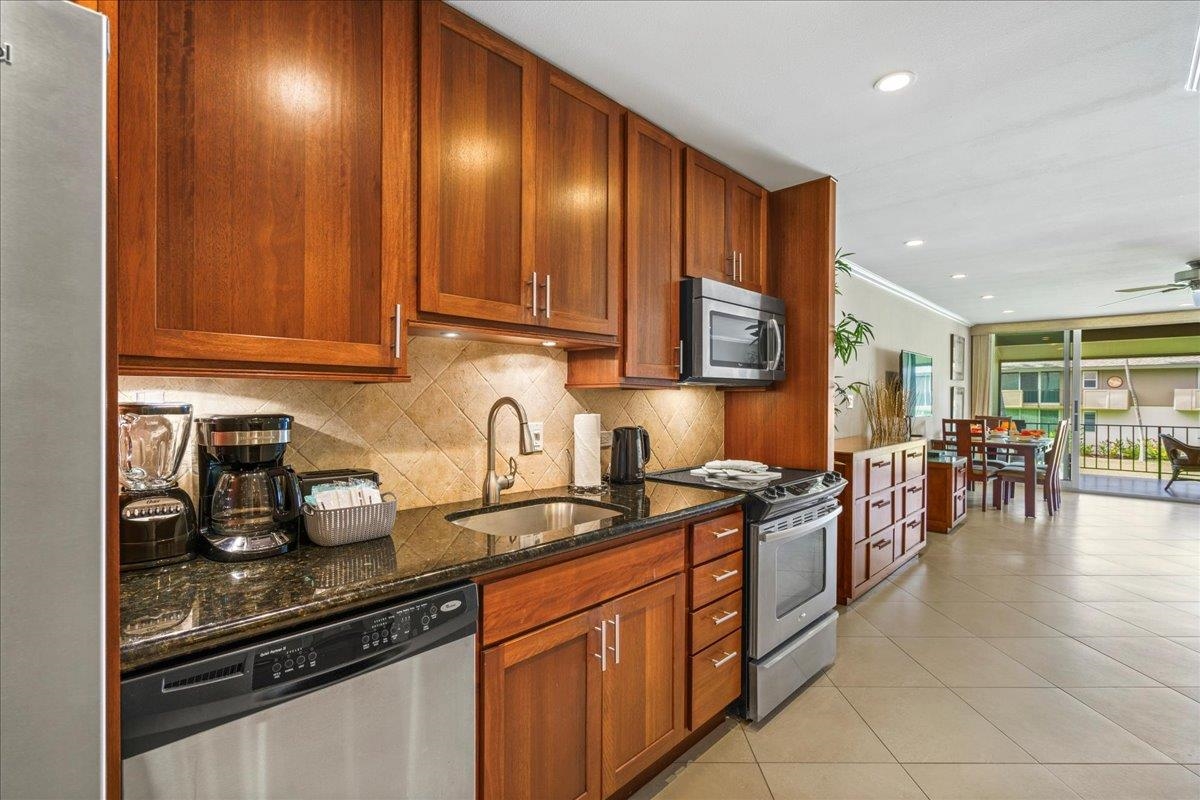 2661 Kekaa Dr, J-211, Lahaina, HI 96761