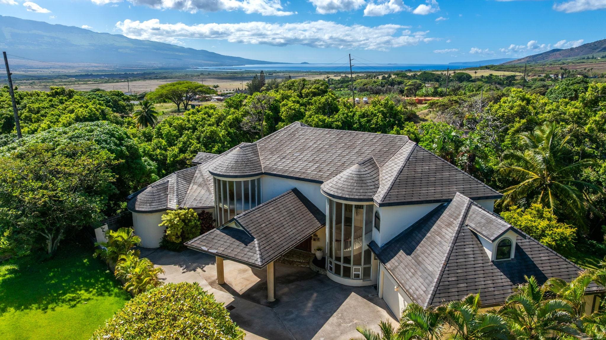 1520 Kilinoe Pl, Wailuku, HI 96793