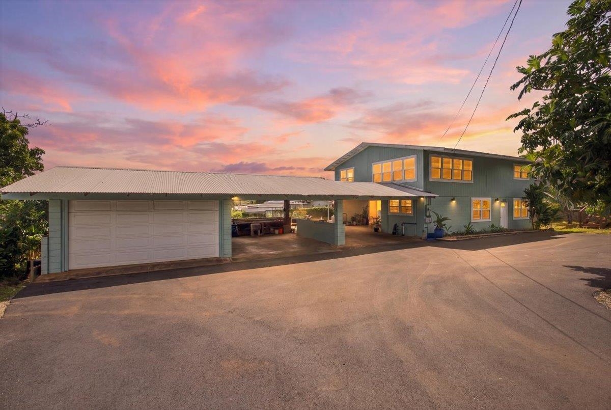 1605 Piihana Rd, Wailuku, HI 96793